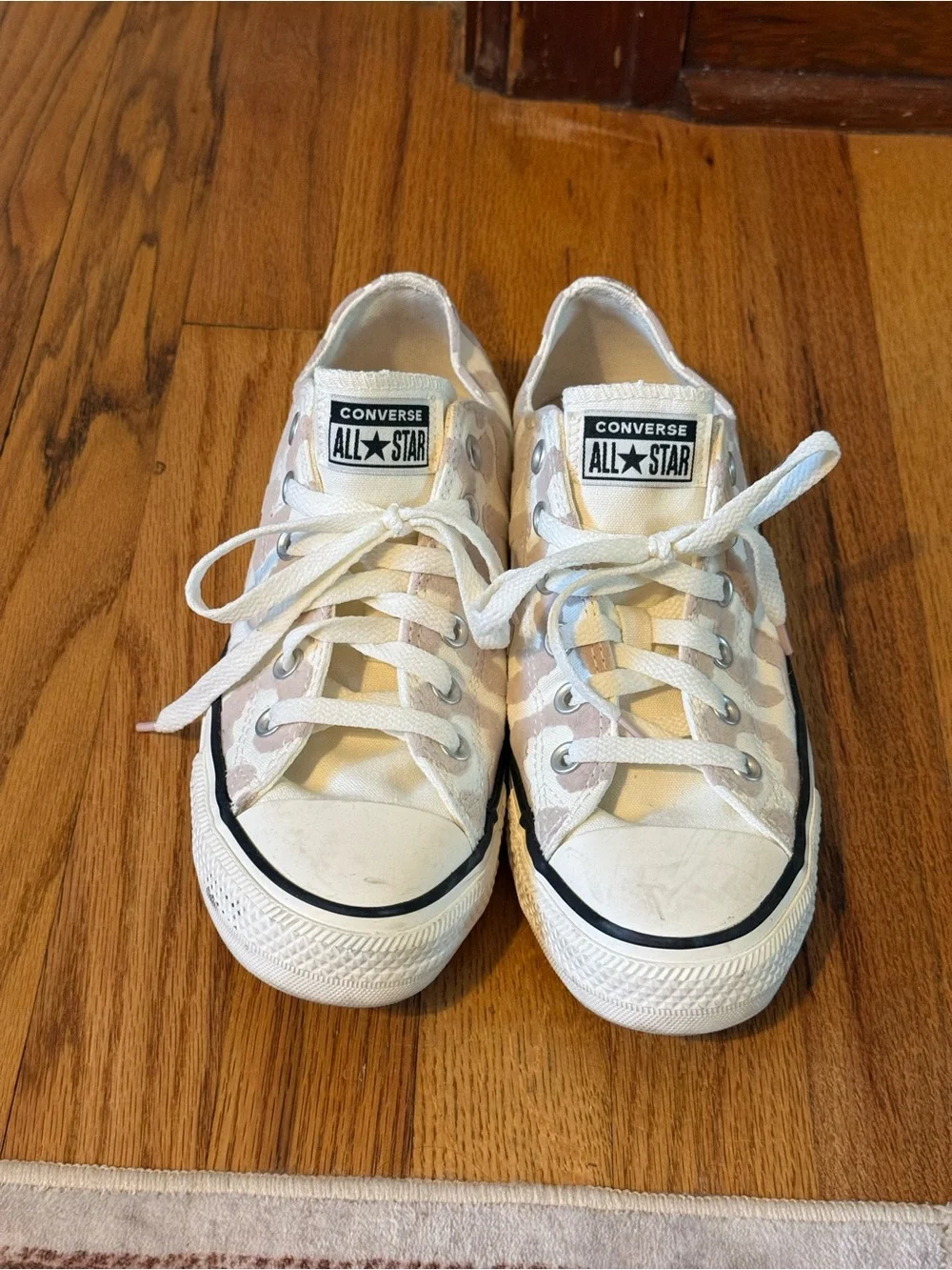 Converse Low Top Sneakers in Cream and White